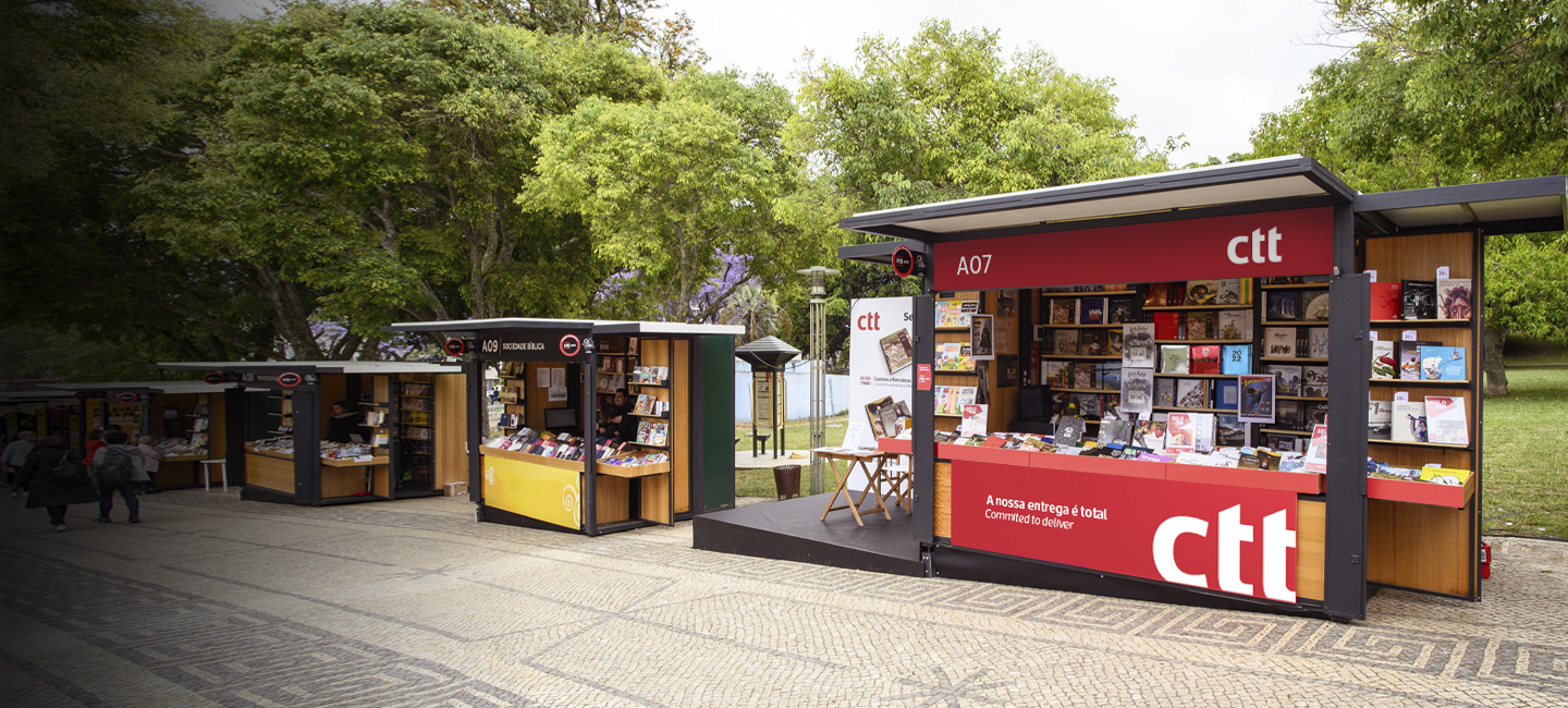 Stand dos CTT na Feira do Livro de Lisboa.
